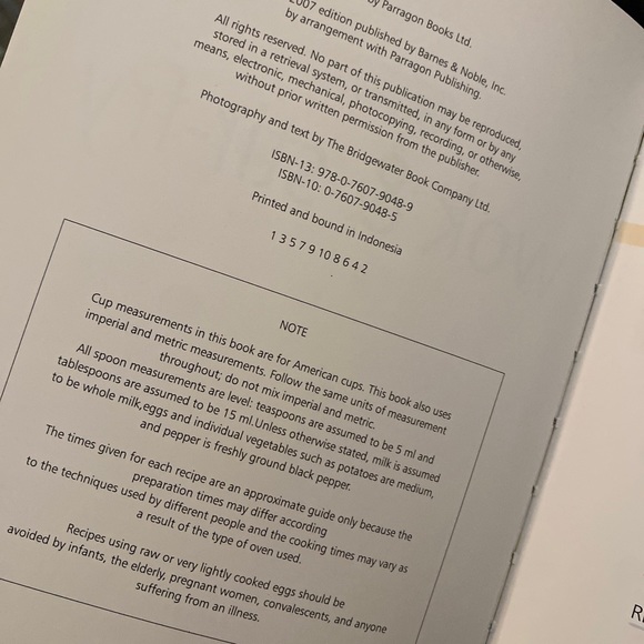 wok and stir fry cook book - Picture 3 of 8